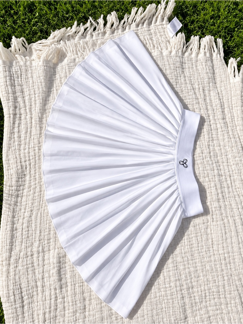 Aritzia White Asymmetrical Pleated Skirt